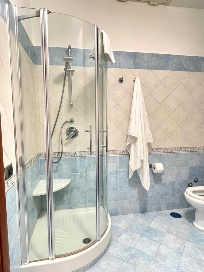 La Ferrovia Holiday Home Naples Luaran gambar