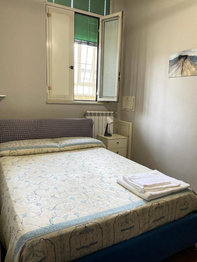 La Ferrovia Holiday Home Naples Luaran gambar