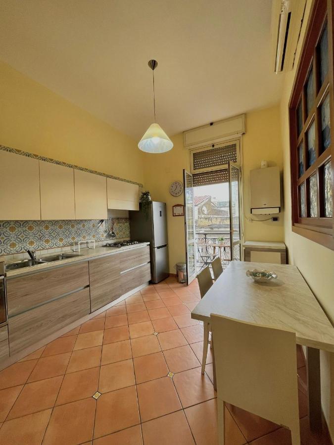 La Ferrovia Holiday Home Naples Luaran gambar